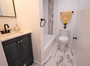 21 Adams Trl, Hopatcong, NJ 07843