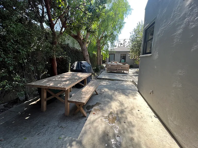 4161 Beethoven St — Photo 42