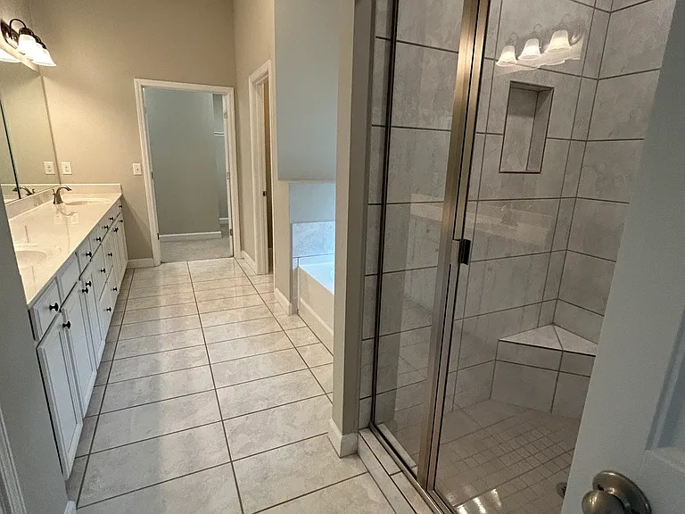 2940 Furlong Ct — Photo 17