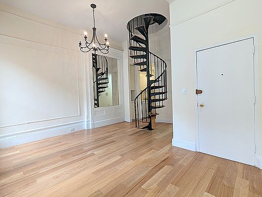 2nd image of 238 W 101st St APT 2