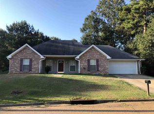 29 Watersview Dr, Jackson, MS 39212