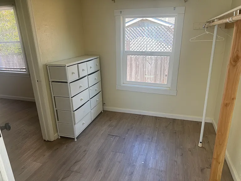 103 Dana St #A — Photo 5