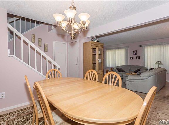 4th image of 211 Springmeadow Dr Unit F