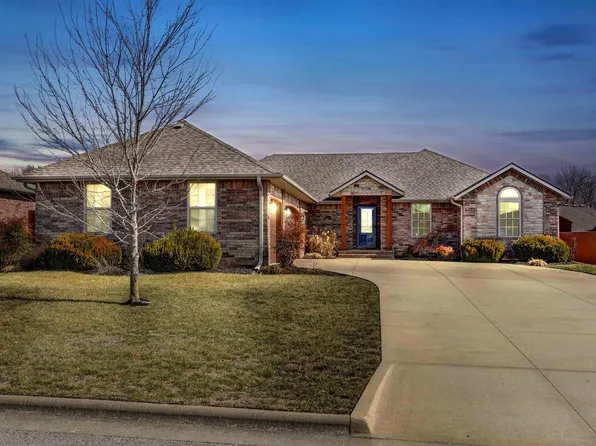 5722 S Eldon Drive, Battlefield, MO 65619