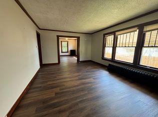 1008 Monroe Ave #1, Charleston, IL 61920