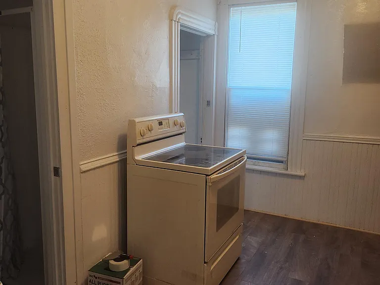 405 Lincoln Ave — Photo 7