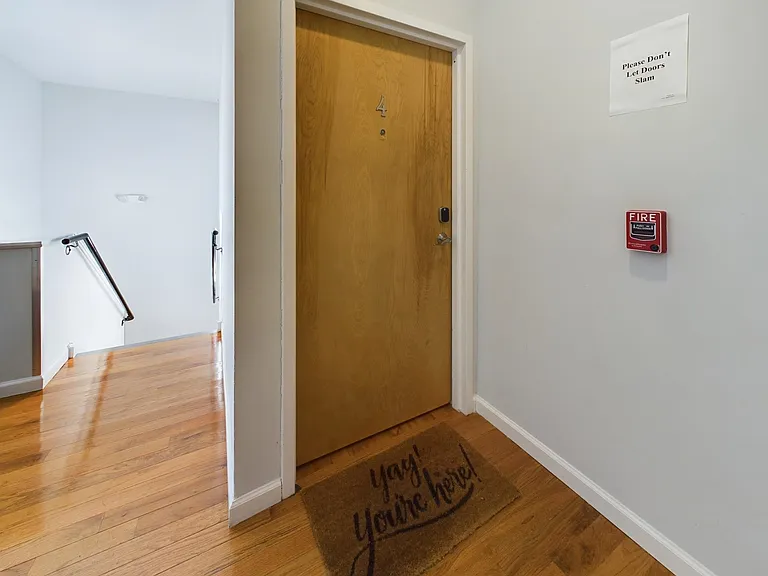 137 Monticello Ave #4 — Photo 34