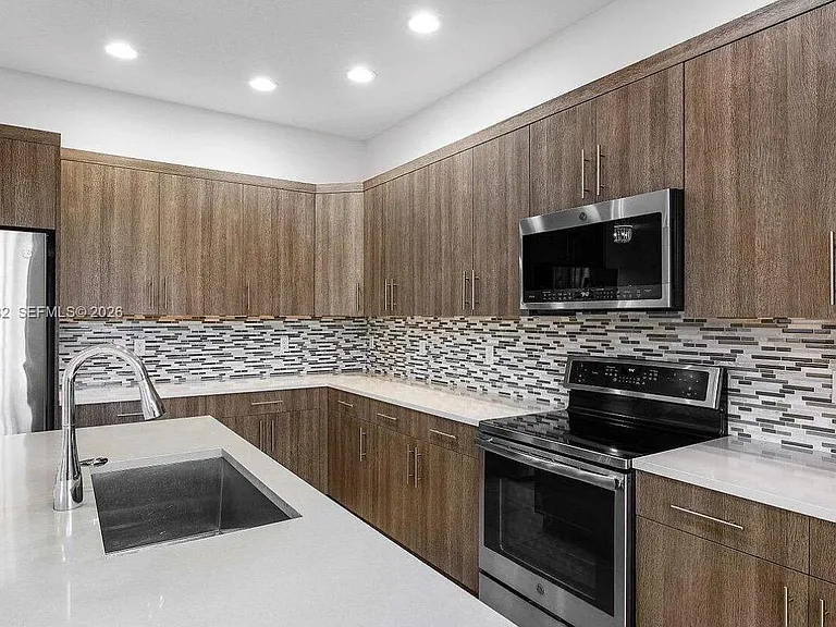 5485 Starfish Rd — Photo 17