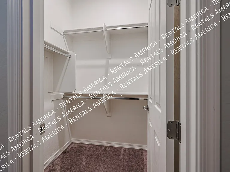 4429 E Jones St — Photo 31