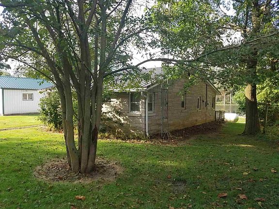 5th image of 1137 W River Dr