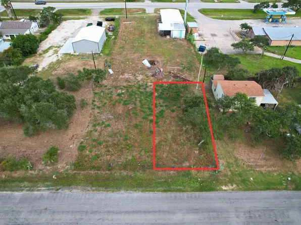 128 Sherwood Dr, Rockport, TX 78382