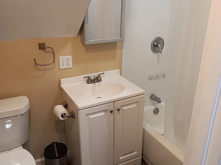 638 Hertel Ave #3A — Photo 10