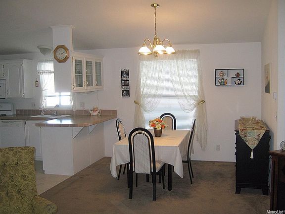 4th image of 4136 Vicksburg Ln