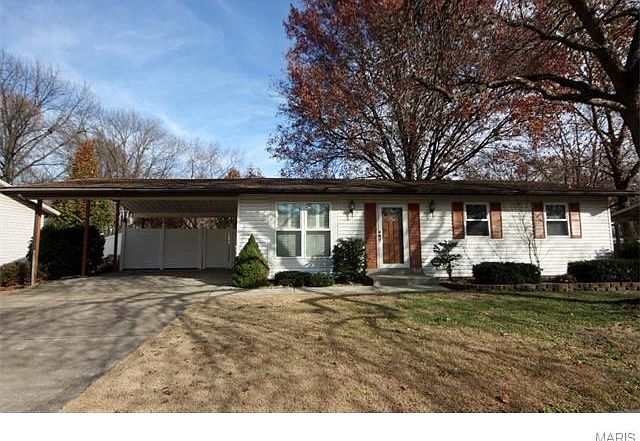 1st image of 2055 Lindsay Ln