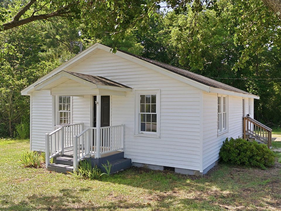 1st image of 895 Stewart Rd