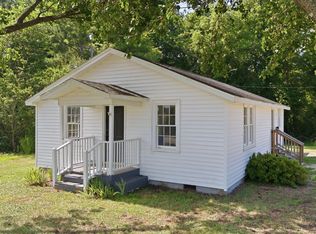 895 Stewart Rd, Four Oaks, NC 27524