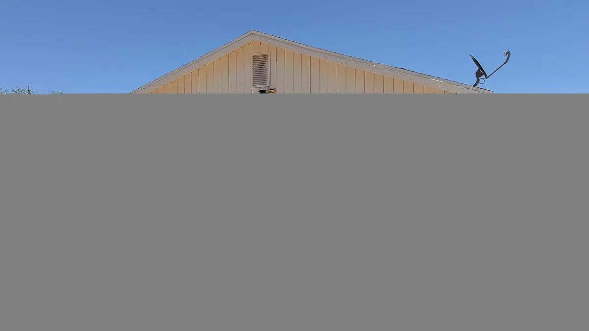 Building Photo - 211 S Desoto St