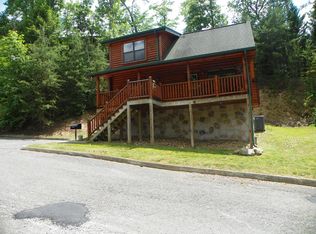 1664 Mountain Lodge Way, Sevierville, TN 37862