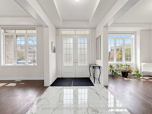 3rd image of 1003 Green St