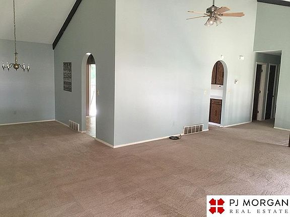 2nd image of 4933 Bernadette Ave