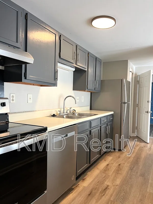 2 bed, 2.0 bath, $1,195 — Photo 3