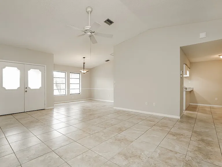 278 Mark Twain Ln — Photo 5