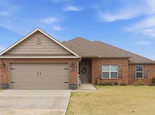2230 Hunter Dr, Pea Ridge, AR 72751