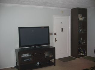 25154 61st Ave, Little Neck, NY 11362
