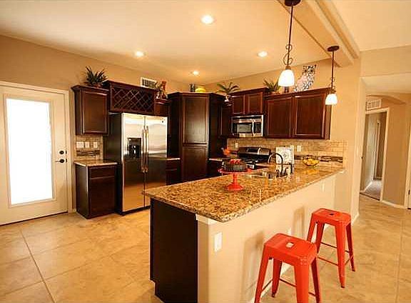 5th image of 3825 Loma Cortez St