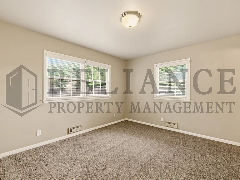 6517 E Elm St — Photo 21