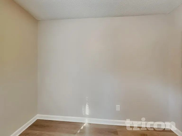 1004 Spruce Dr — Photo 10