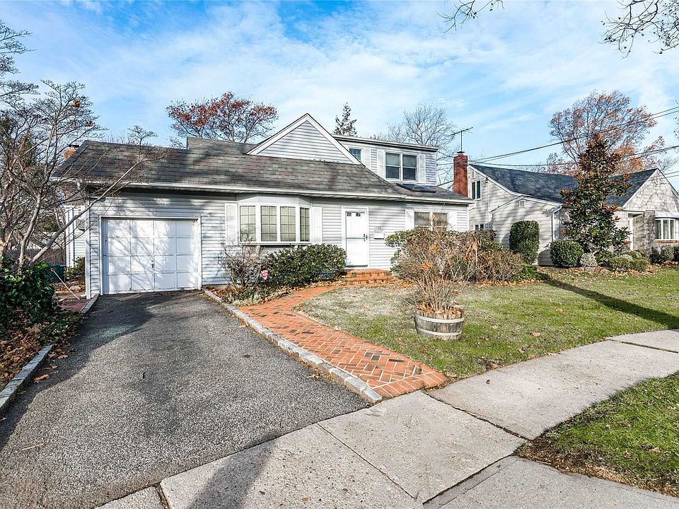 1st image of 1586 Lakeview Dr