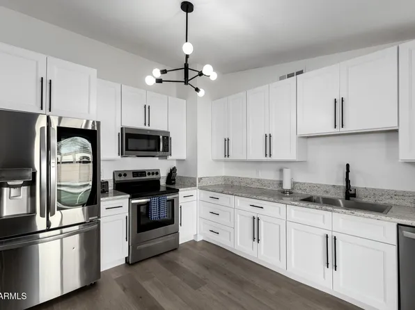 6620 W CHOLLA Street, Glendale, AZ 85304