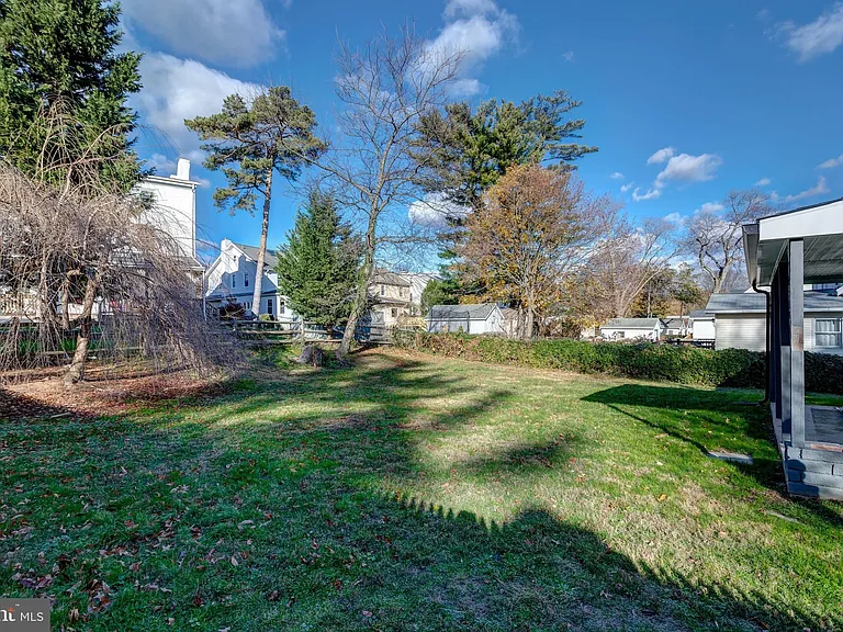 308 Lenox Rd — Photo 28