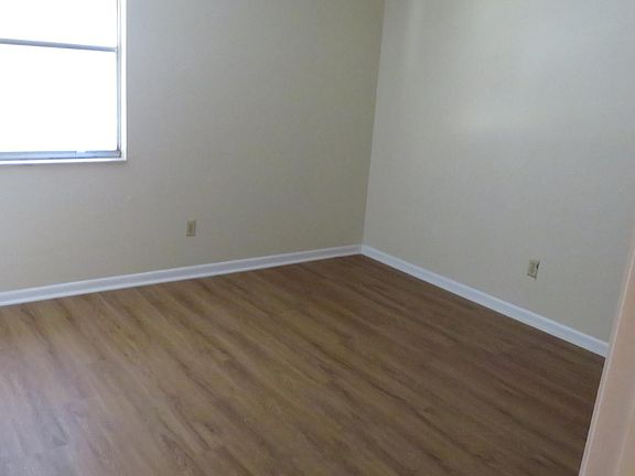2nd image of 130 Jasmine Woods Ct APT 8D