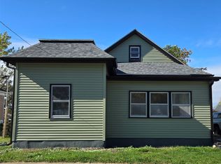 413 E 4th St S, Newton, IA 50208