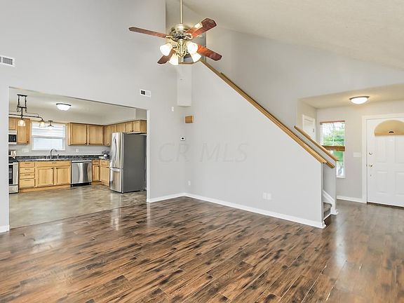 4th image of 1049 Crossbrook Blvd
