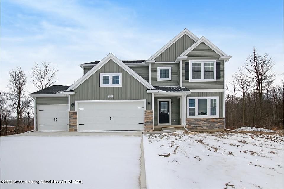 1st image of 1655 Royal Crescent Dr