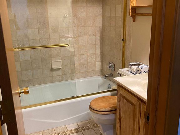 2nd image of 603 Sunrise Ct