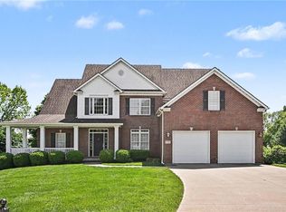 4704 Lakeridge Ct, Saint Joseph, MO 64506