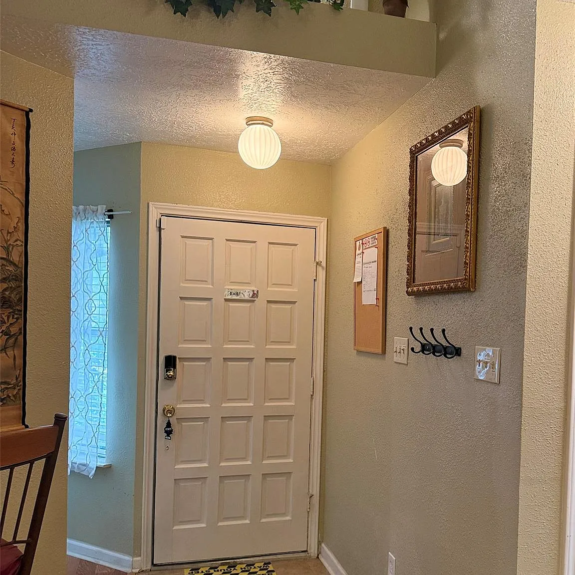 3 bed, 2.0 bath, 1236 sqft, $2,200 — Photo 2