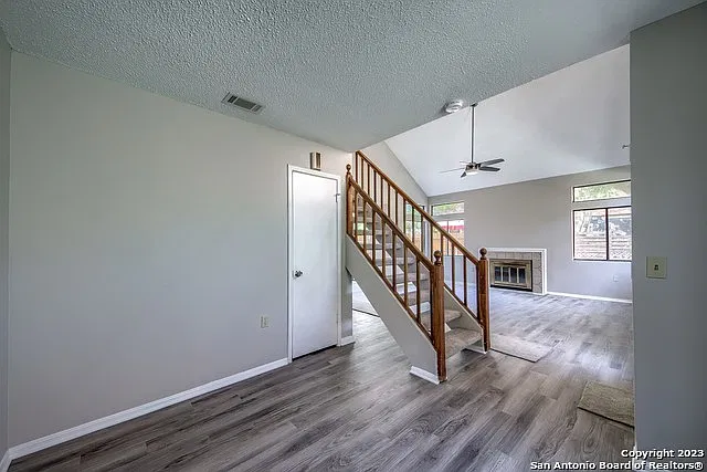 3 bed, 2.5 bath, 1187 sqft, $1,850 — Photo 4