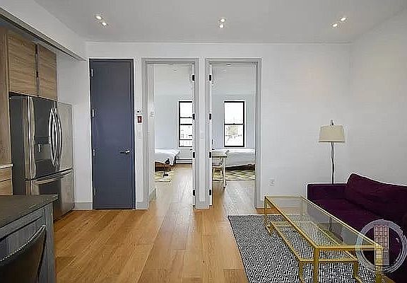 4th image of 395 Kosciuszko St #2RB