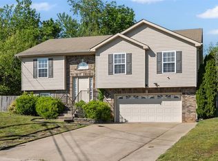 3443 Queensbury Rd, Clarksville, TN 37042