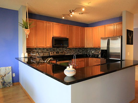 5th image of 1240 County Road D E Unit 13