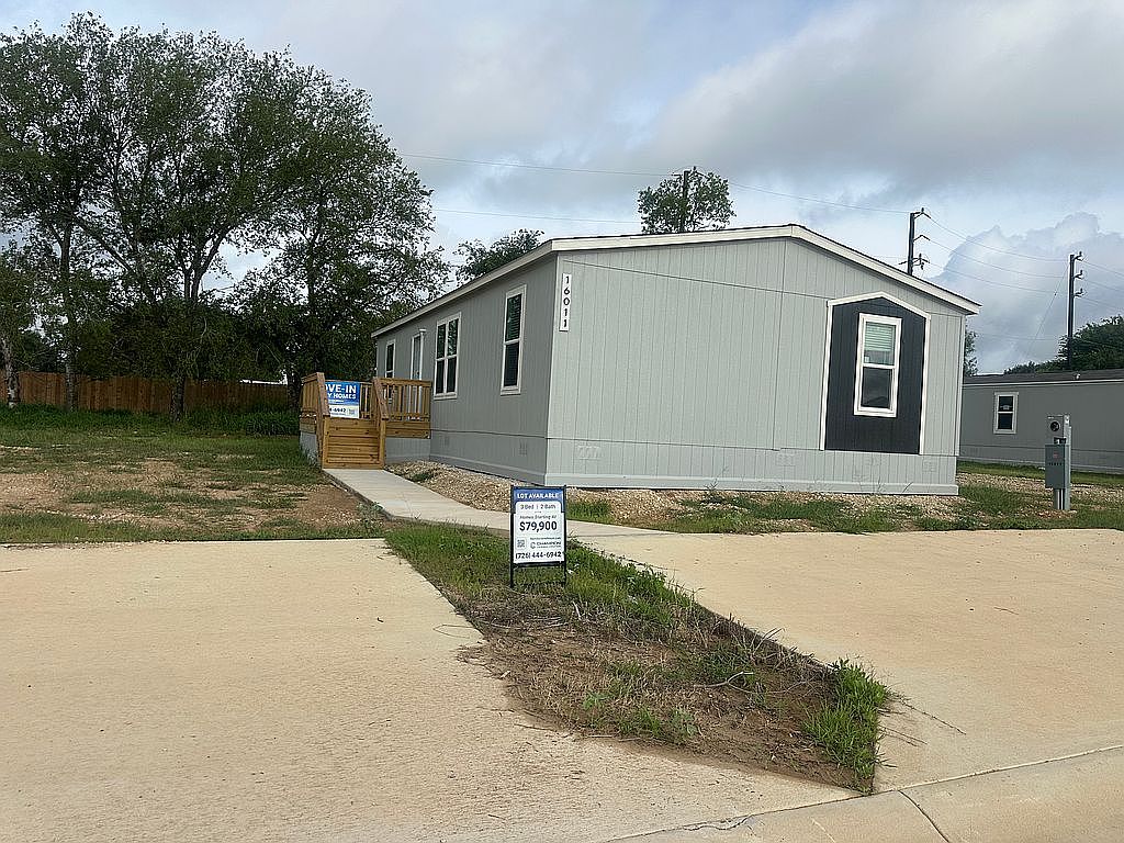 16011 S Flores St, San Antonio, TX 78221 | Zillow