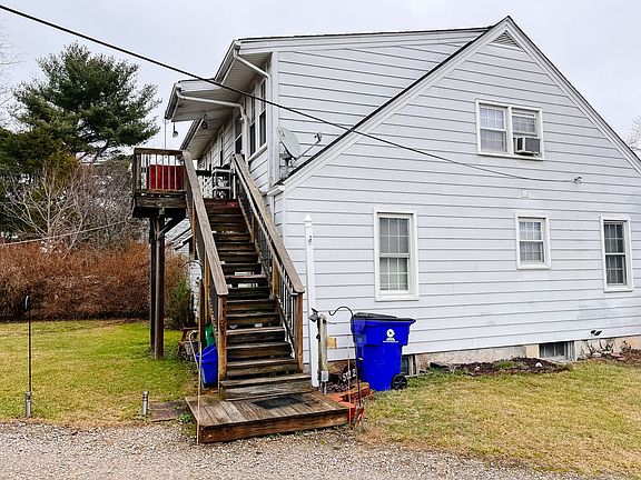 3rd image of 512-2 Fairview Ave