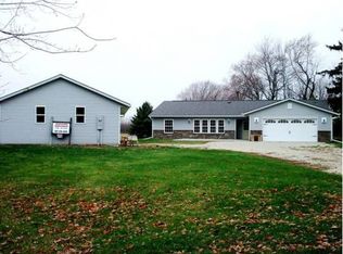 213 Harrison Ave NE, Racine, MN 55967