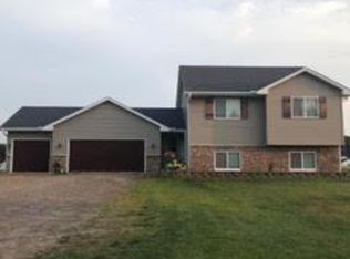 9600 242nd Ln NE, Stacy, MN 55079