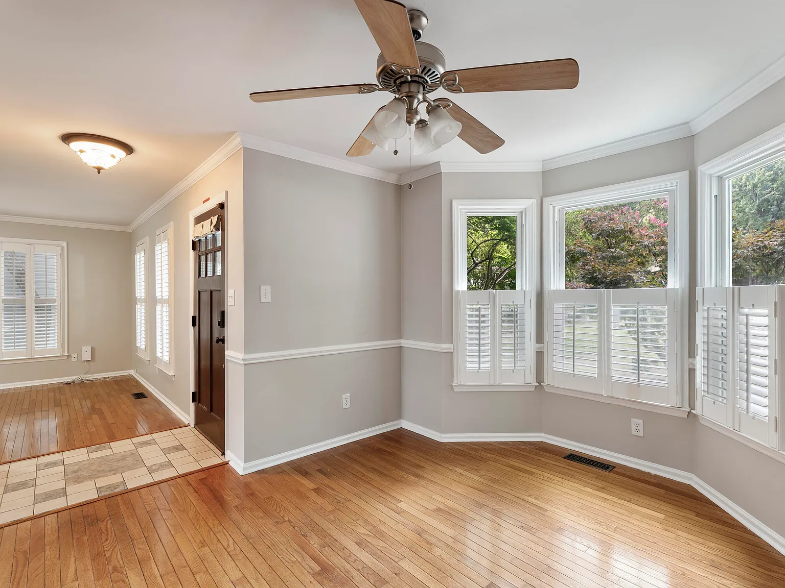 5 bed, 3.5 bath, 2289 sqft, $2,500 — Photo 3